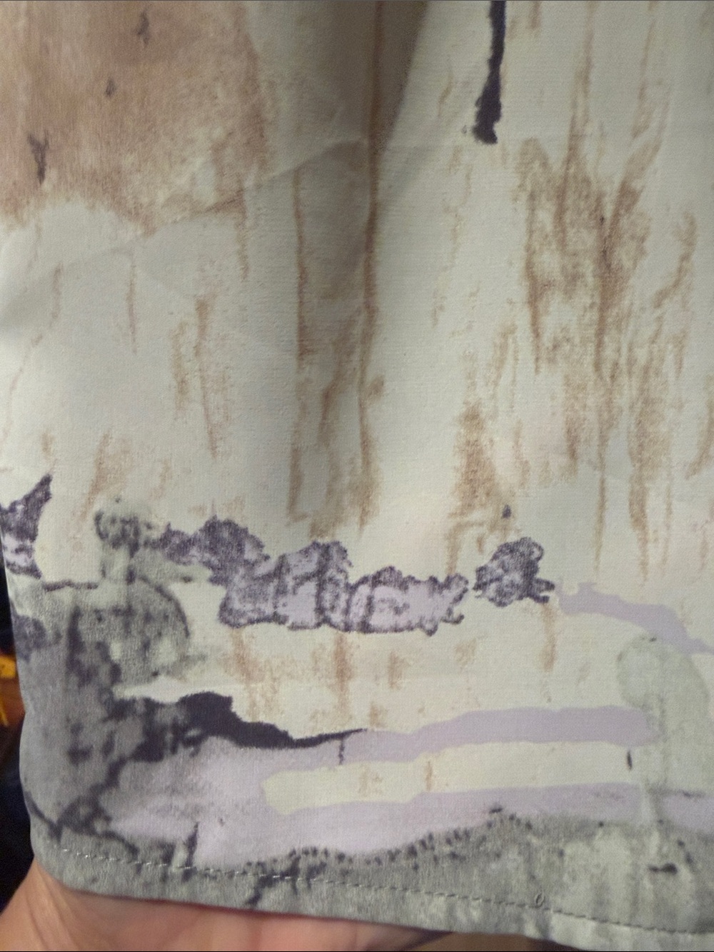 Sleeveless Abstract Print Ruffle-Shoulder Camisole in Cream, Gray & Lavender - Picture 2 of 7